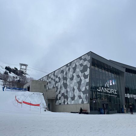 Petit Appartement Labellise Les 2 Alpes Residence Arc En Ciel Telesiege Petite Aiguille لو دوز آلب المظهر الخارجي الصورة