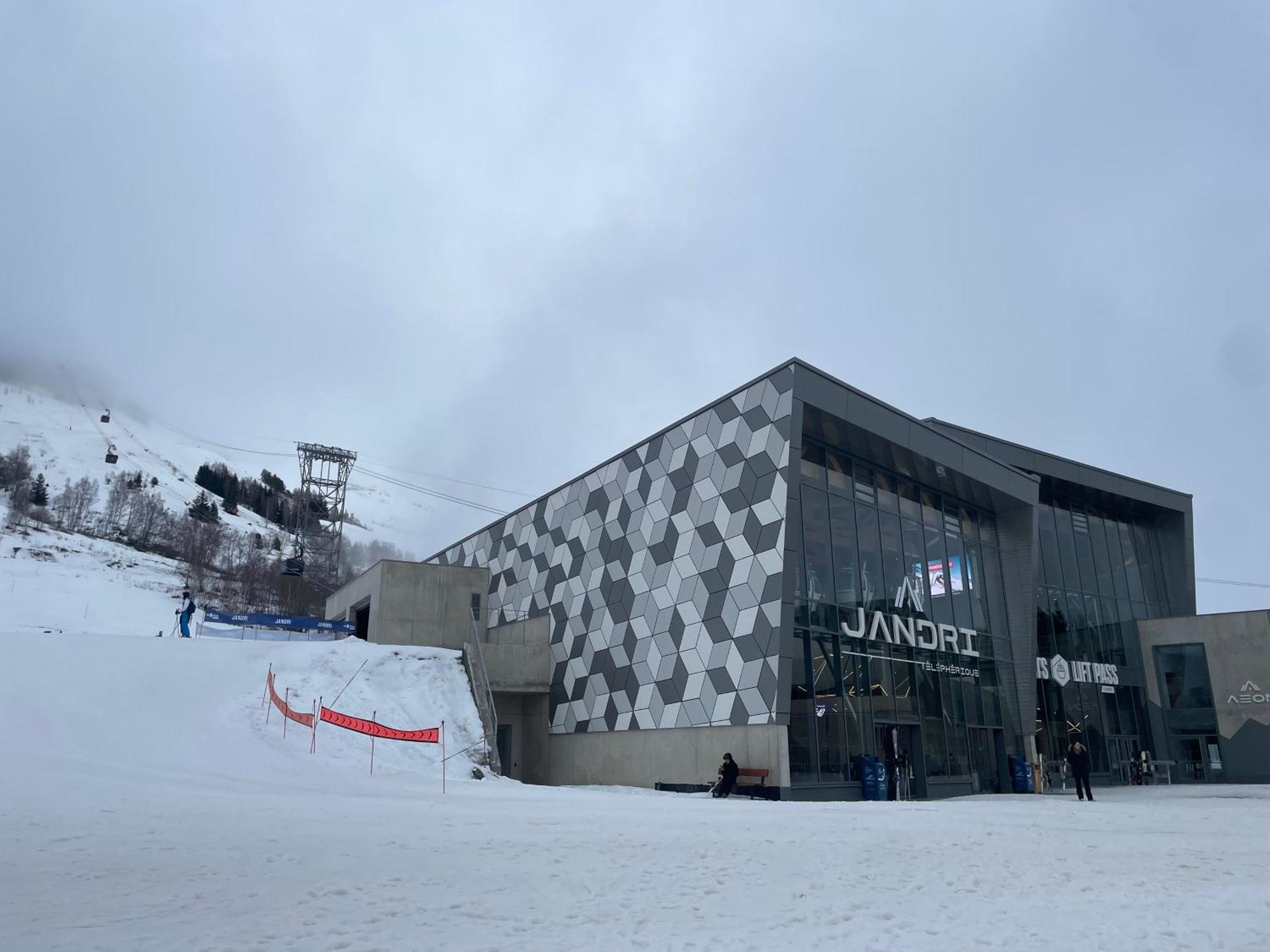 Petit Appartement Labellise Les 2 Alpes Residence Arc En Ciel Telesiege Petite Aiguille لو دوز آلب المظهر الخارجي الصورة