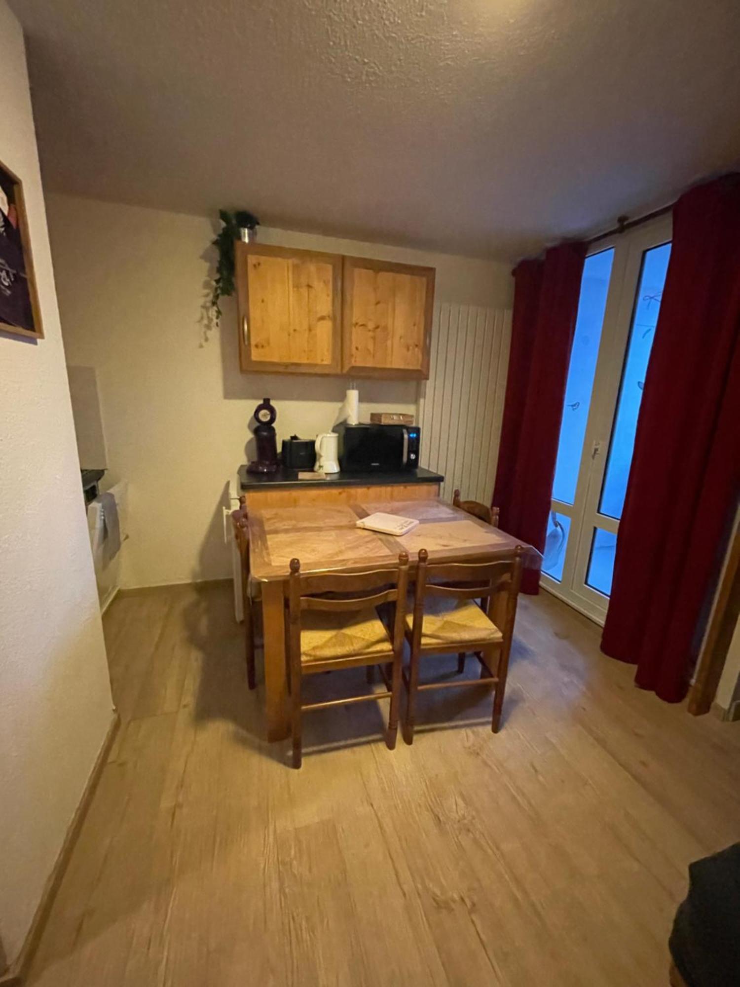 Petit Appartement Labellise Les 2 Alpes Residence Arc En Ciel Telesiege Petite Aiguille لو دوز آلب المظهر الخارجي الصورة